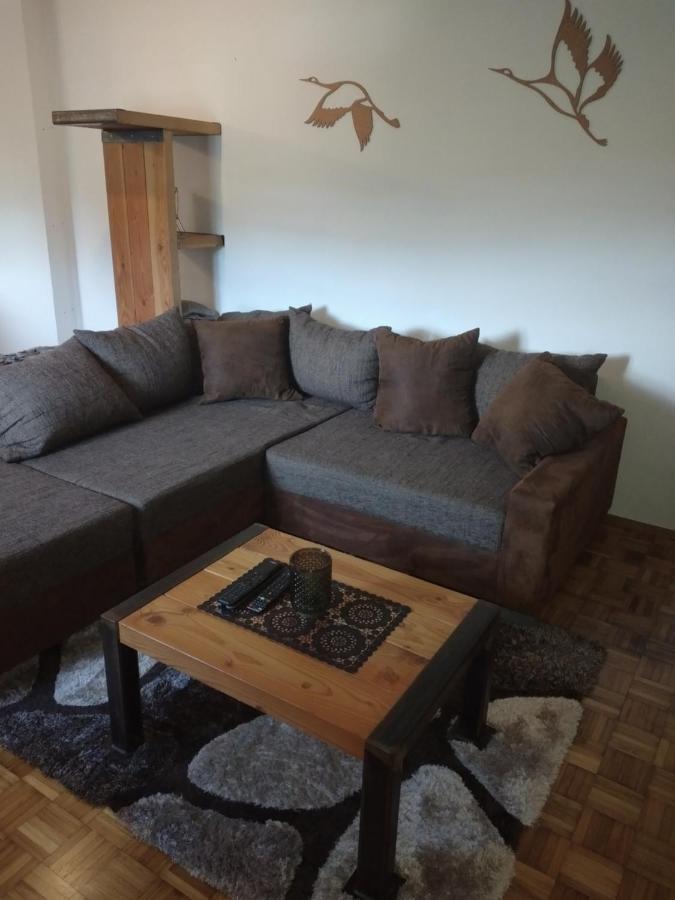 מונשאו Burgapartment Felsenhaeuschen מראה חיצוני תמונה