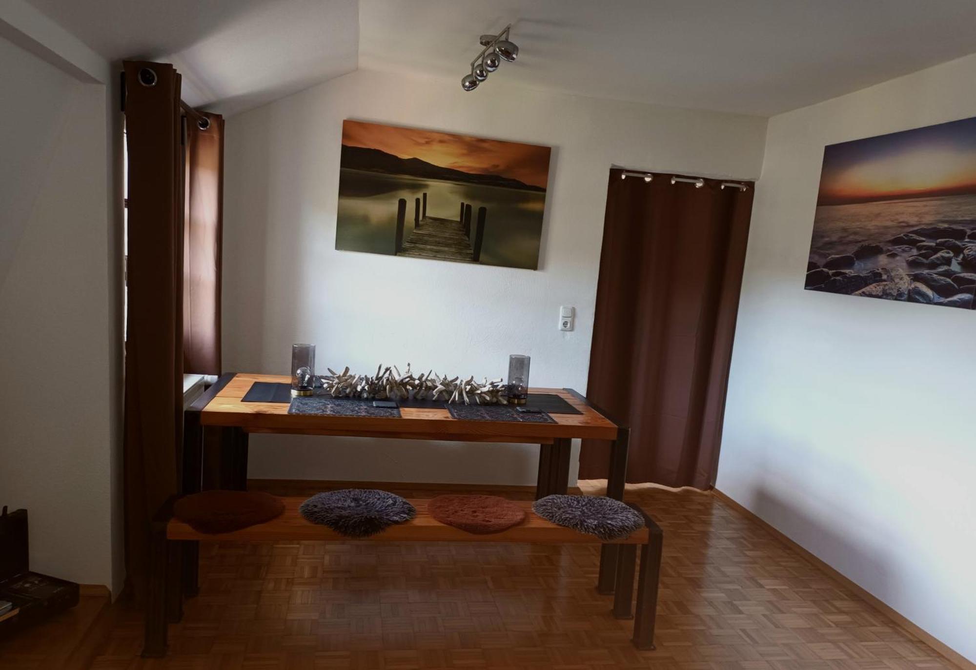 מונשאו Burgapartment Felsenhaeuschen מראה חיצוני תמונה