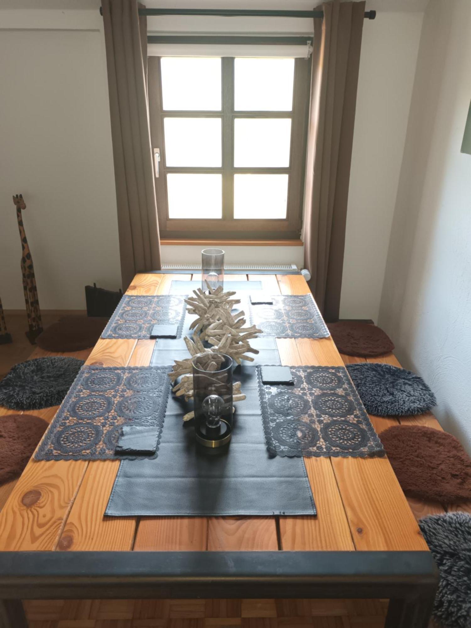 מונשאו Burgapartment Felsenhaeuschen מראה חיצוני תמונה